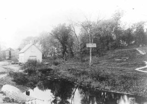 This photo of the ice house at Glenwood-Inglewood springs was reportedly taken about 1894. The management of the Glenwood and Inglewood springs began their collboration in 1896. (Minnesota Historical Society)